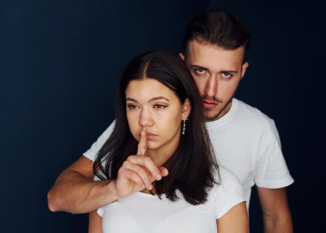 10 sinais de que você está em um relacionamento tóxico